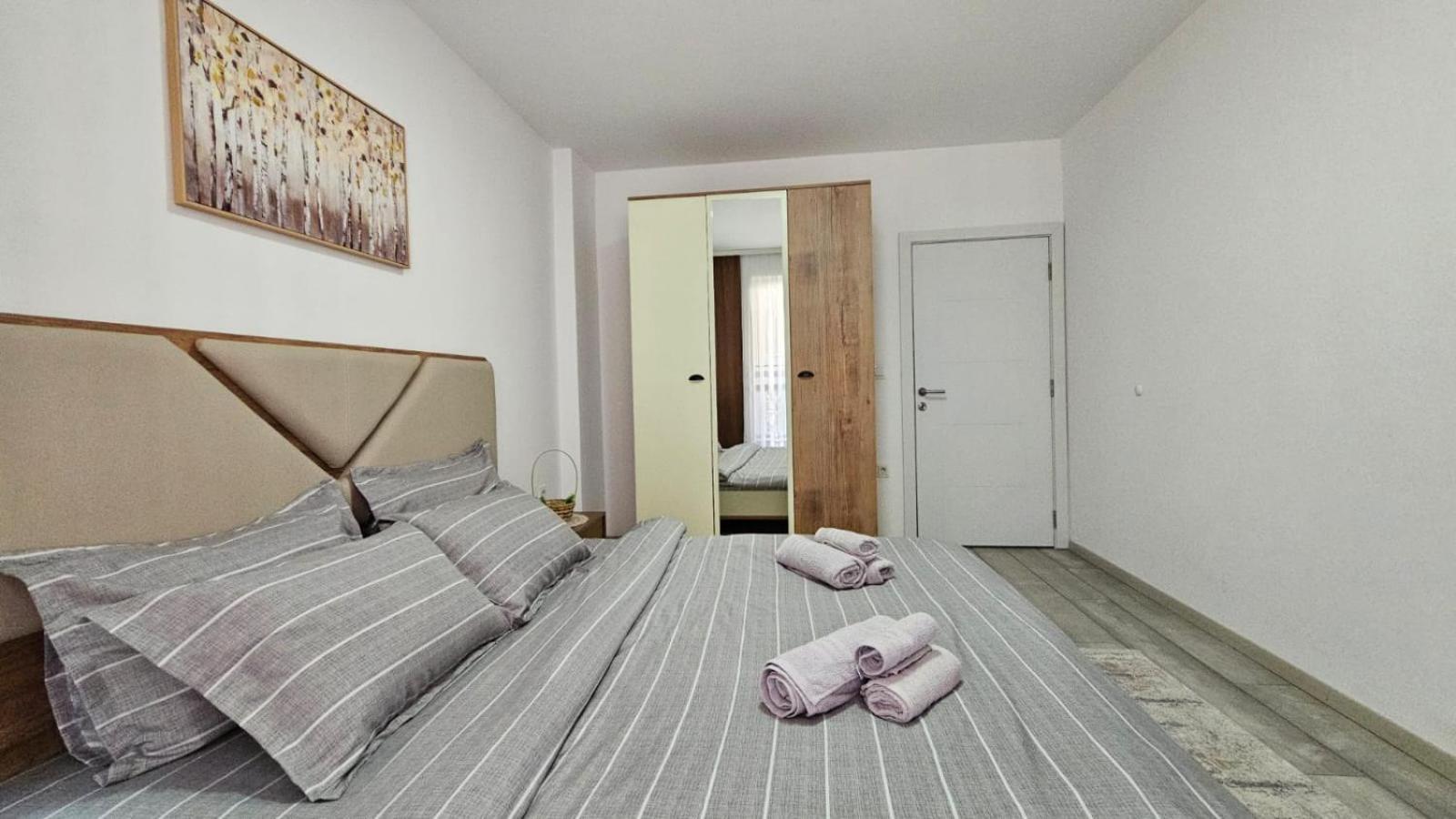 Superb 1 Bedroom In The Best Zone Of The City. Uroševac Exterior foto