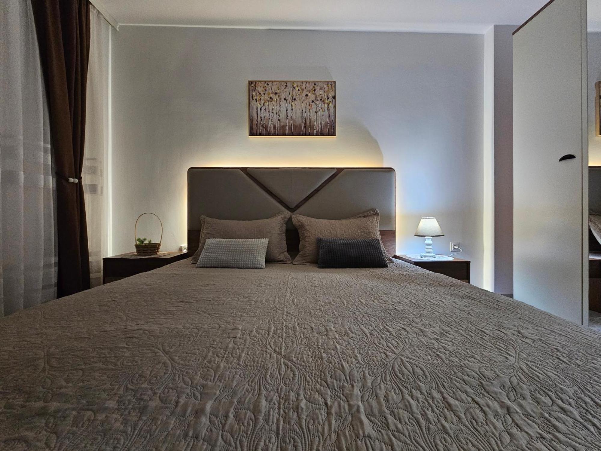 Superb 1 Bedroom In The Best Zone Of The City. Uroševac Exterior foto